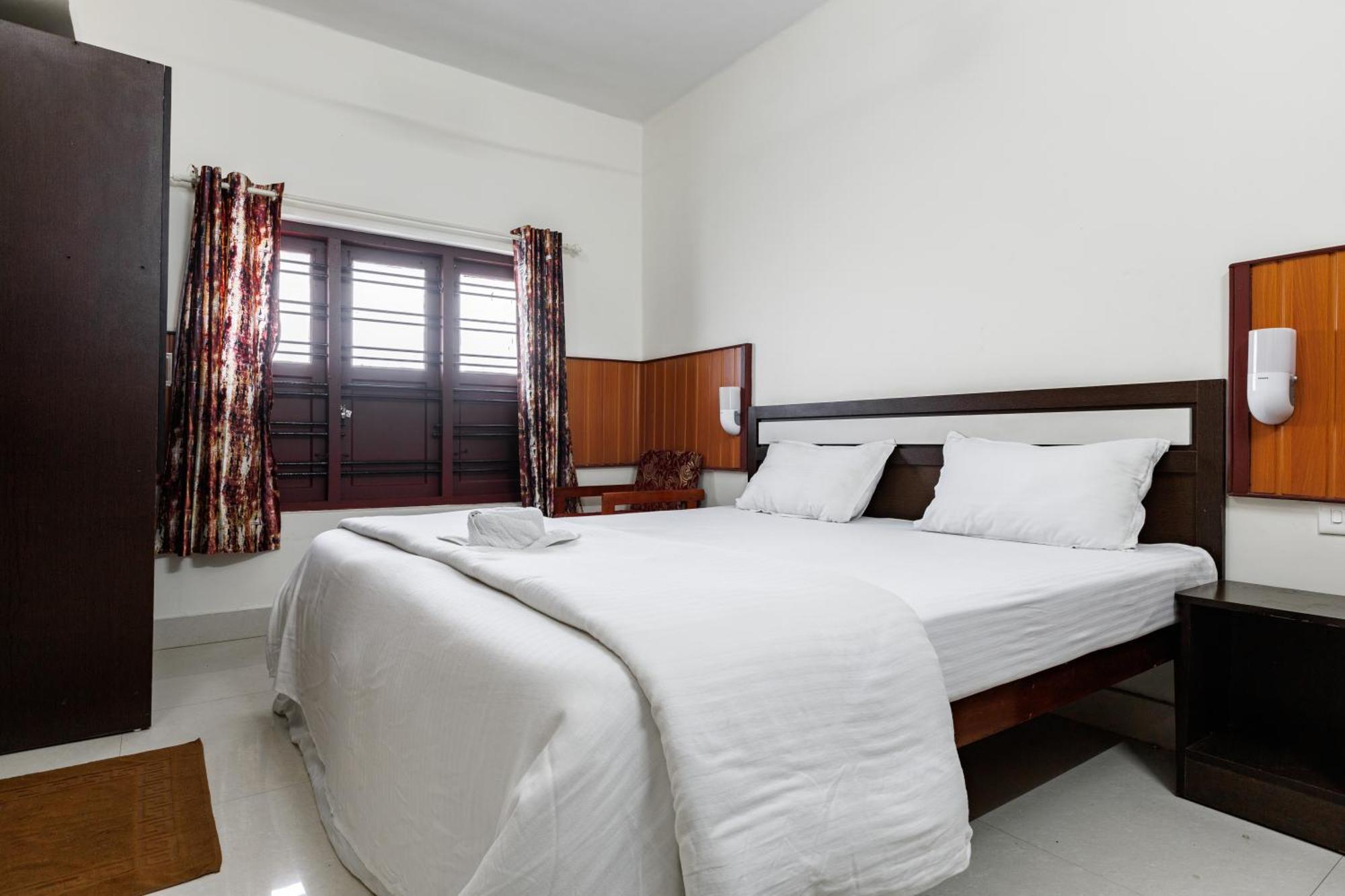 Paulson Park Hotel Kochi Exteriör bild
